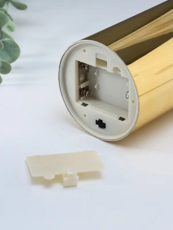 Светодиодная свеча LED "Столбик. Глянец" от батареек 3хАА, золото, мерцающая 7,5х7,5х12 см