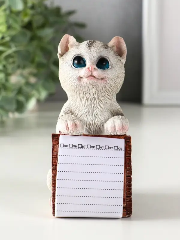 Сувенир полистоун с блокнотом 20 листов "Серый котик" 6,5х5х11 см