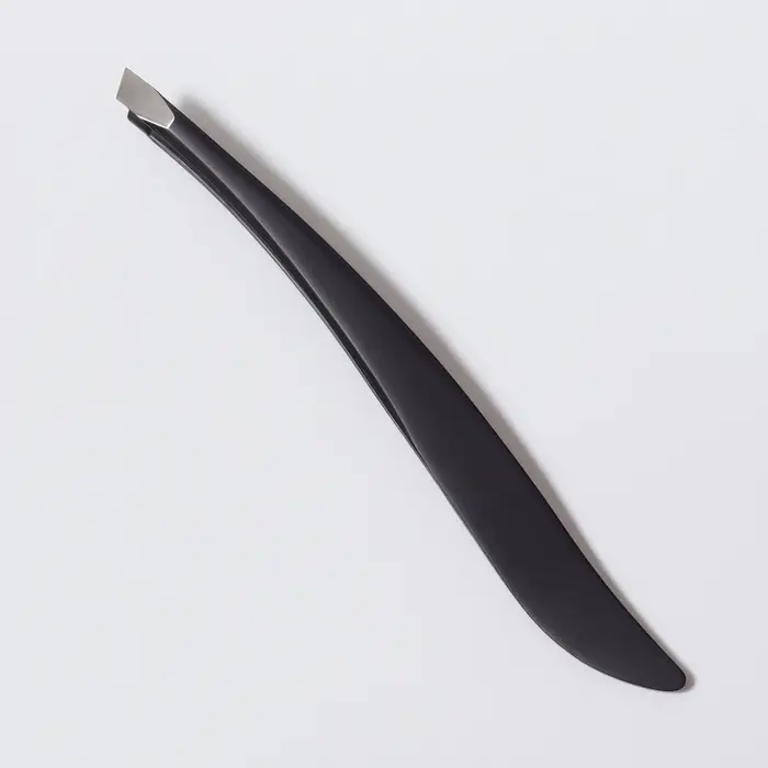 Пинцет скошенный, узкий 9 см, чёрный