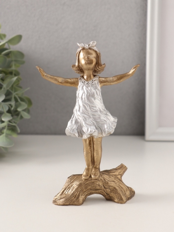 Сувенир полистоун "Малышка - счастливое детство" бронза с серебром 9,5х4,5х16 см