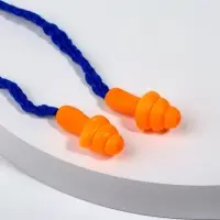 Беруши на шнурке, 3&times;1.7 см, в футляре, фасовка 10 пар, силиконовые, оранжевые