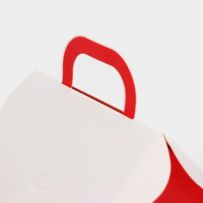 Коробка складная Новогодняя &laquo;Домик&raquo; красная 8.5&times;8.5&times;10 см