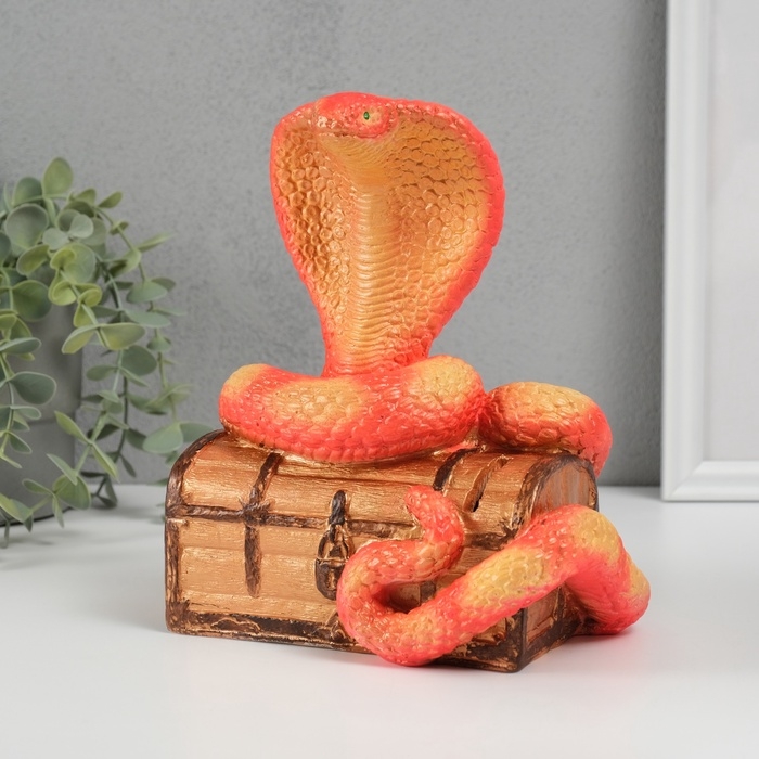 Новогодняя копилка Новогодняя копилка "Кобра на сундуке " 20 х 17 х 12 см, оранжевый