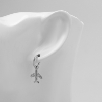 Серьги эмаль &laquo;Брелок&raquo; самолет и чемодан, цвет голубой в серебре