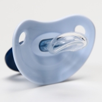 Соска-пустышка ортодонтическая, силикон, от 6 мес., в контейнере &laquo;Трейгольники&raquo;