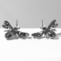 Серьги с жемчугом «Мухи» сказочные, цвет белый в серебре Серьги с жемчугом «Мухи» сказочные, цвет белый в серебре