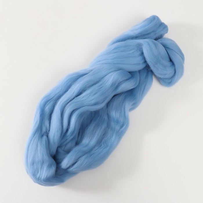 Шерсть для валяния 100% полутонкая шерсть 50 гр (015 голубой) Шерсть для валяния 100% полутонкая шерсть 50 гр (015 голубой)