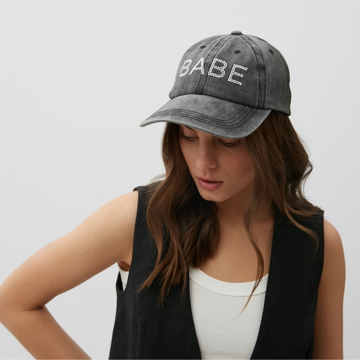 Кепка женская со стразами MIST Babe, черный, р. 56-58 Кепка женская со стразами MIST Babe, черный, р. 56-58