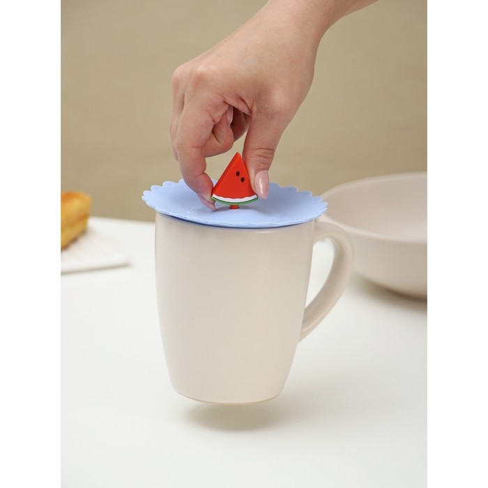 Крышка - непроливайка силиконовая Доляна &laquo;Арбуз&raquo;, d=11 см, цвет васильковый