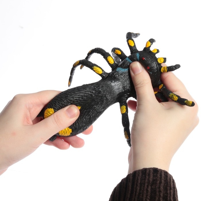 Фигурка животного тянущаяся «Насекомое», МИКС Фигурка животного тянущаяся «Насекомое», МИКС