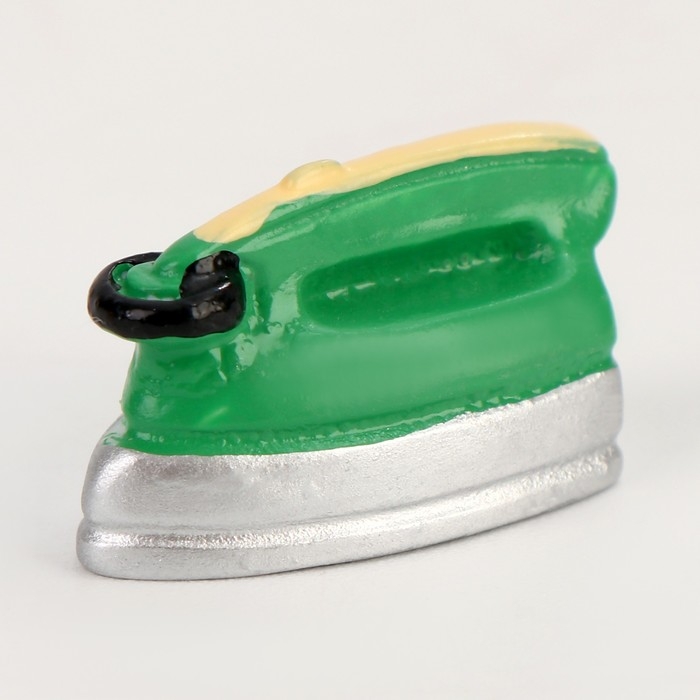 Миниатюра кукольная &laquo;Утюг&raquo;, набор 3 шт., размер 1 шт. &mdash; 1 &times; 2 &times; 1,2 см