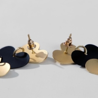 Серьги металл «Тренд» сердечки, цвет чёрно-золотой Серьги металл «Тренд» сердечки, цвет чёрно-золотой