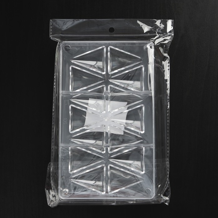 Форма для конфет и шоколада &laquo;Средний конус&raquo;, 20&times;12&times;2,5 см, 14 ячеек 4,1&times;3,2&times;1,8 см, цвет прозрачный