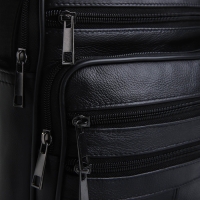 Сумка мужская на молниях, длинный ремень, цвет чёрный