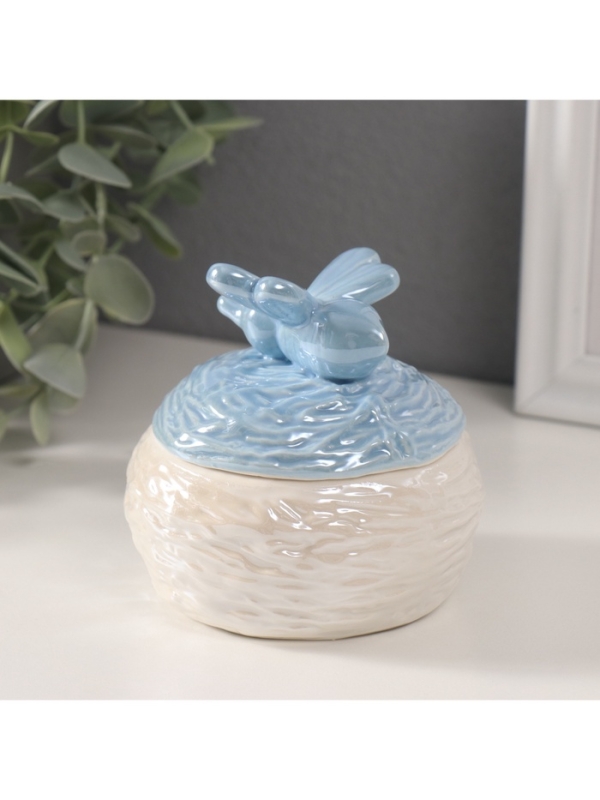 Шкатулка керамика "Пчёлка на улье" голубой перламутр 8,5х8,5х8 см