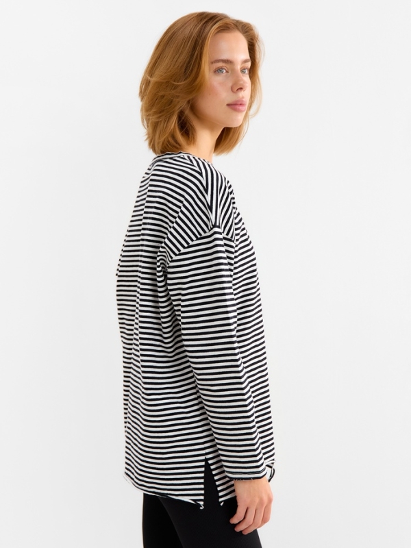 Лонгслив женский MINAKU: One Most Brand, тонкая полоска, ONESIZE