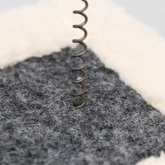 Игрушка для кошек с дразнилками "Загадочный лес", микс цветов