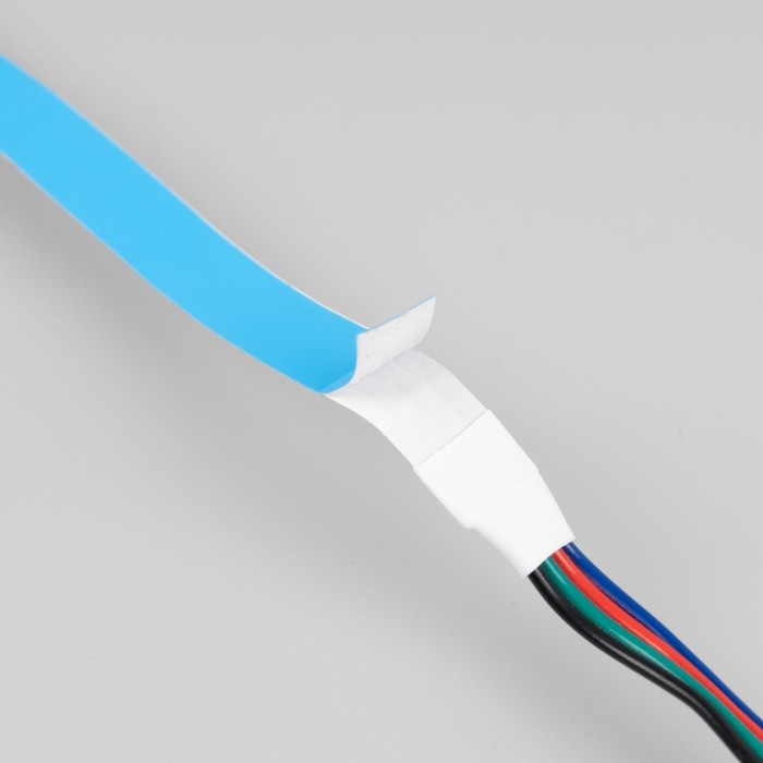 Светодиодная лента Apeyron Electrics 5 м, IP20, SMD5050, 60 LED/м, 14.4 Вт/м, 12 В, RGB