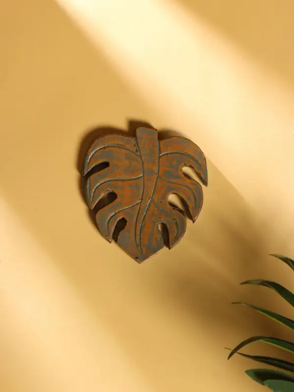 Панно "Лист" дерево 12х13х1 см, цв. коричневый