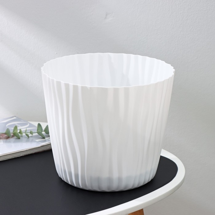 Кашпо для цветов со вставкой &laquo;Волна&raquo;, 8 л, d=25 см, h=21,5 см, цвет белый