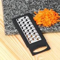 Слайсер универсальный Magistro Vegan pro, 5 насадок, 31,8&times;13,7&times;9 см, цвет чёрно-белый