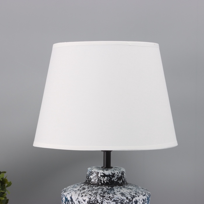 Лампа настольная "Клауд" 1х40Вт Е27 черный/белый 25х25х38,,5см