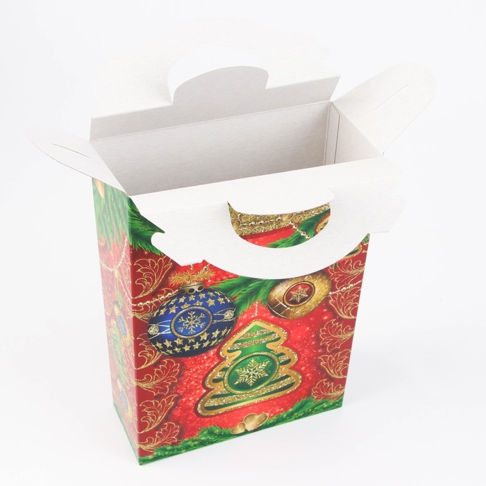 Новый год. Коробка подарочная новогодняя Ларец Часы 17,5 х 31 х 7 см.