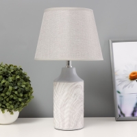 Настольная лампа "Лаура" Е14 40Вт бело-серый 22х22х39 см Настольная лампа "Лаура" Е14 40Вт бело-серый 22х22х39 см