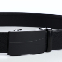 Ремень мужской, ширина 3,5 см, пряжка автомат, цвет чёрный