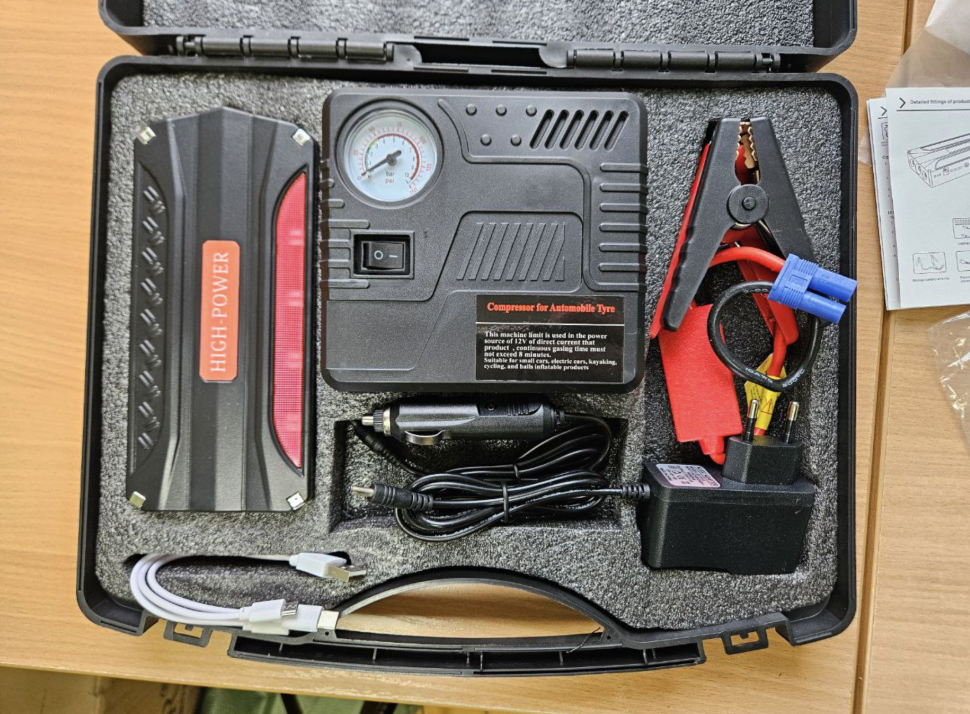 Пусковое устройство для автомобиля с компрессором