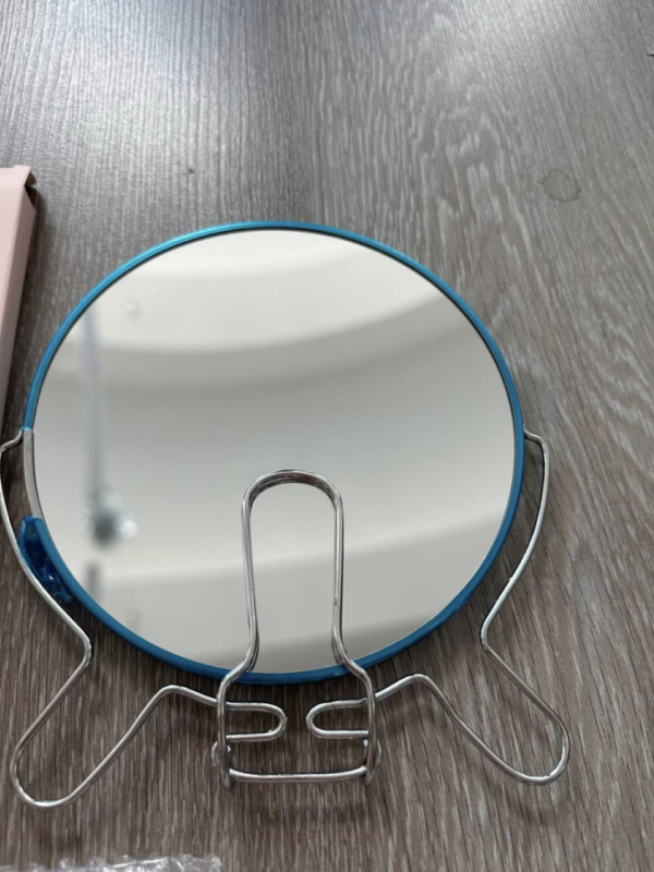 Зеркало настольное - подвесное &laquo;Круг&raquo;, двустороннее, с увеличением, d зеркальной поверхности 16 см, цвет серебристый