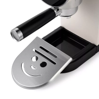 Кофеварка рожковая с капучинатором КТ-7226 - 1360 Вт Кофеварка рожковая с капучинатором КТ-7226 - 1360 Вт