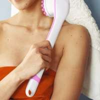 Щетка массажная для тела КТ-3161 - 3.7 Вт