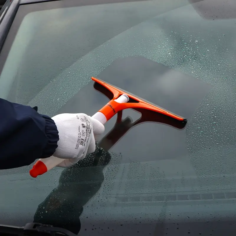 Водосгон с распылителем (25 см)