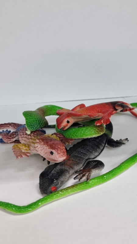 Антистресс игрушка ящерица золотистая