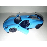 Машина игрушка спортивная