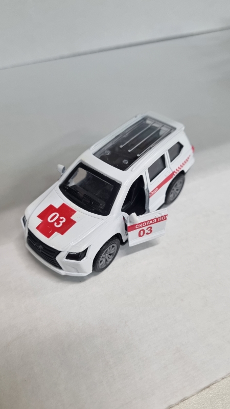 Детская инерционная машинка с открывающимися дверями