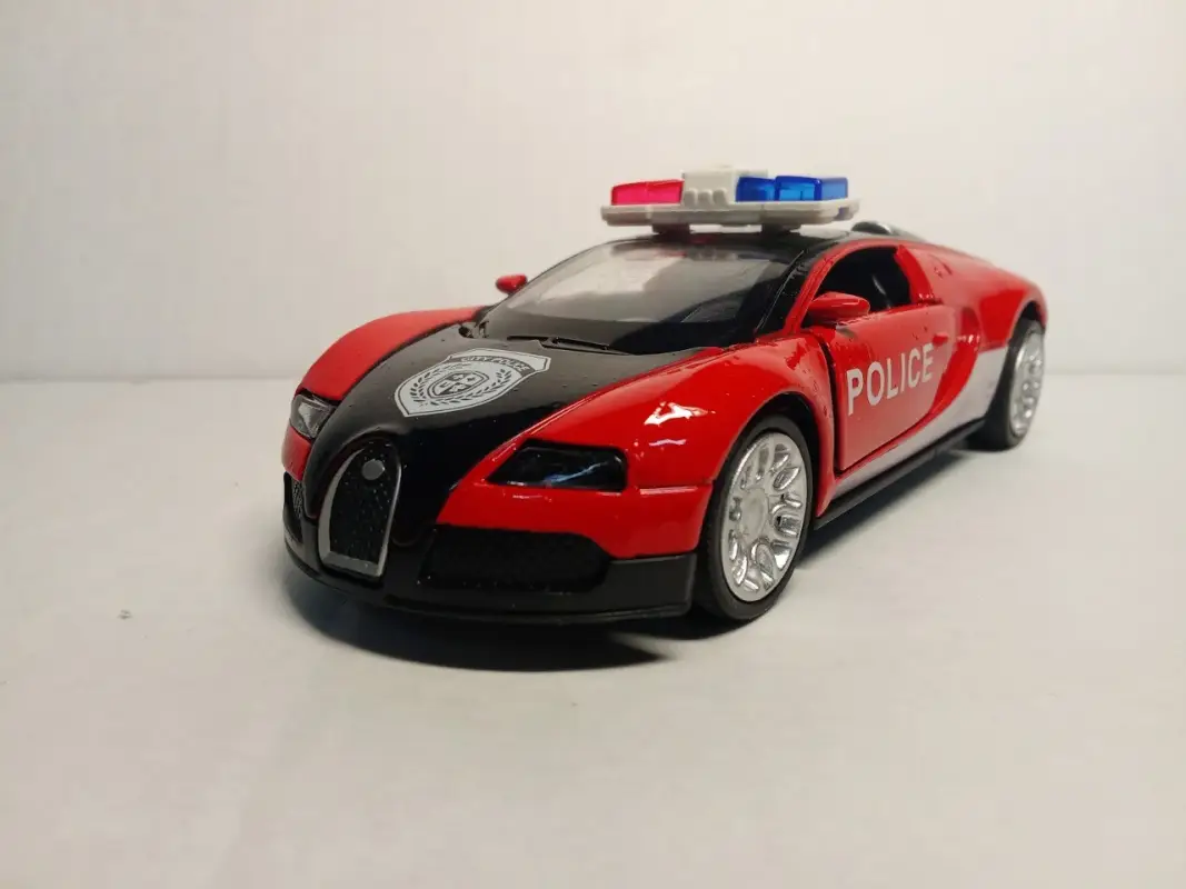 Полицейский спорткар