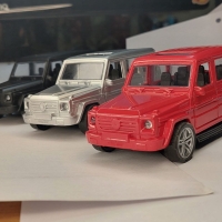 Игрушка машина джип открываются двери Игрушка машина джип открываются двери