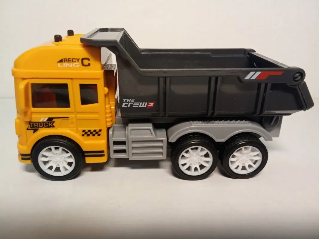 Машина самосвал трак