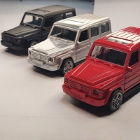 Игрушка машина джип открываются двери