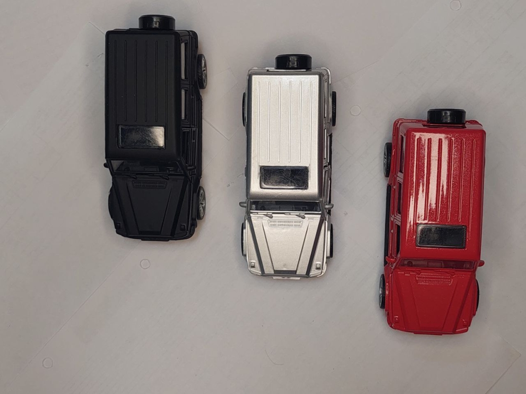 Игрушка машина джип открываются двери Игрушка машина джип открываются двери