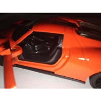 Машина игрушка спортивная