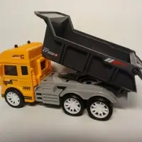 Машина самосвал трак