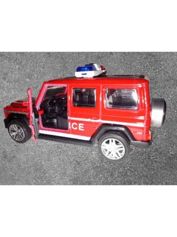 Машинка POLICE инерционная детская 1:32 Машинка POLICE инерционная детская 1:32