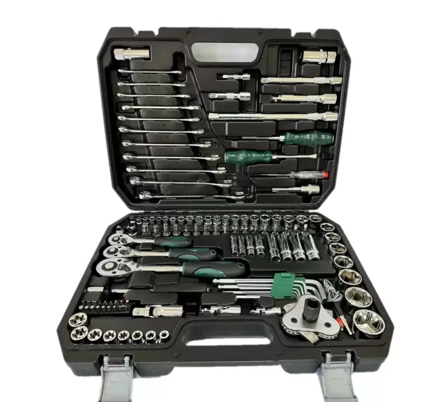 Набор инструментов 121в1