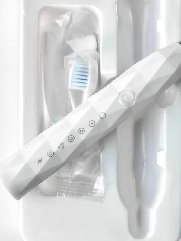 Электрическая зубная щётка X-9 белая