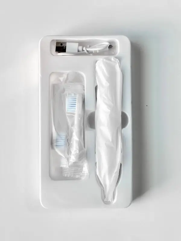 Электрическая зубная щётка X-9 белая