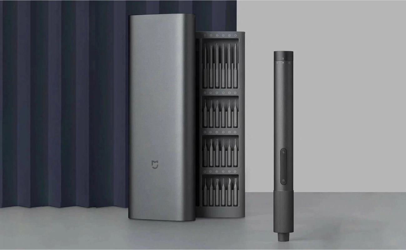 Аккумуляторная отвертка Xiaomi Electric Screwdriver 24 in 1 (MJDDLSD003QW) черный