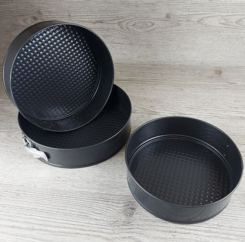 Набор форм для выпечки разъемных 18-20-22 см (3 шт) Набор форм для выпечки разъемных 18-20-22 см (3 шт)